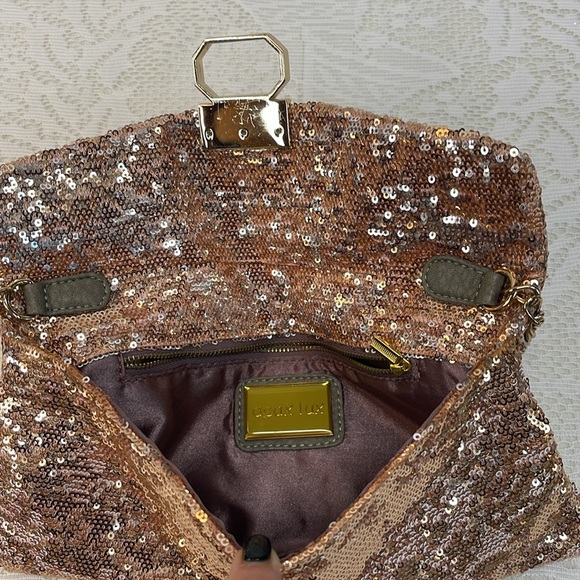 Deux Lux rose gold sequin clutch purse with strap - Picture 6 of 9
